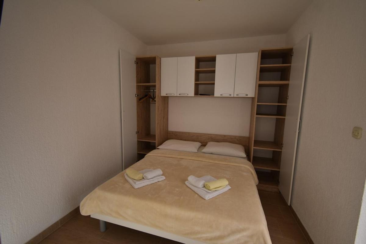 Denjak Apartments Kornić エクステリア 写真